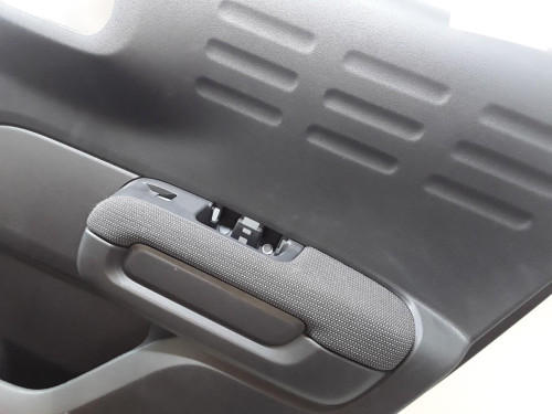 GUARNECIDO PUERTA TRASERA DERECHA Citroen C3 AIRCROSS 
