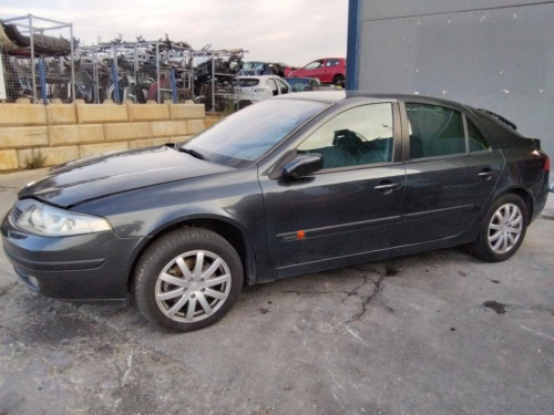 RENAULT LAGUNA II (BG0) — vehículo donante para recambios 