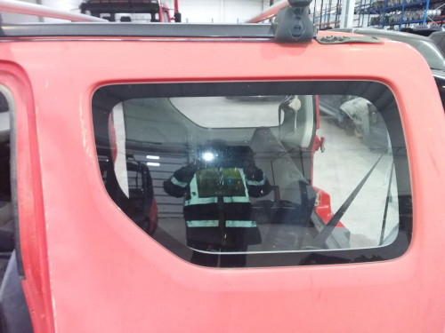 LUNA CUSTODIA TRASERA IZQUIERDA Suzuki JIMNY (SN/FJ) 