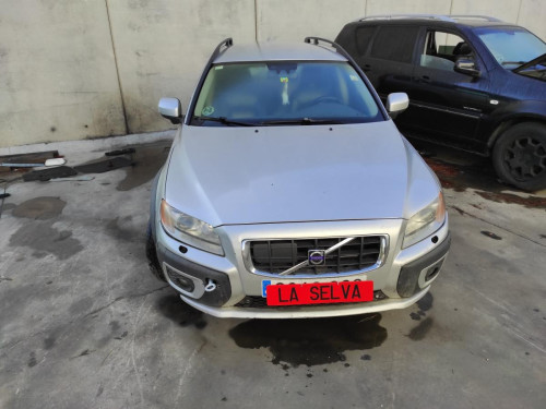VOLVO XC70 — автомобиль-донор на запчасти 