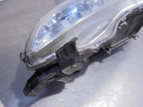 FARO IZQUIERDO Toyota COROLLA (E15) 