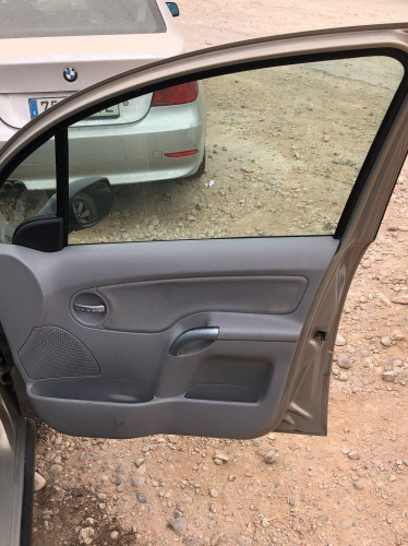CITROEN C3 — vehículo donante para recambios 
