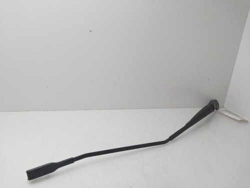 BRAZO LIMPIA DELANTERO DERECHO Dacia SANDERO III 