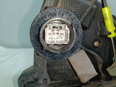 CERRADURA PUERTA DELANTERA IZQUIERDA, TOYOTA