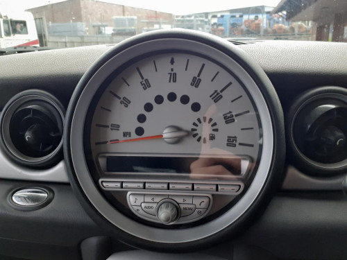  SISTEMA AUDIO / RADIO CD MINI MINI (R56) 