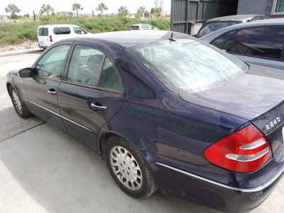 MERCEDES-BENZ CLASE E (BM 211) BERLINA