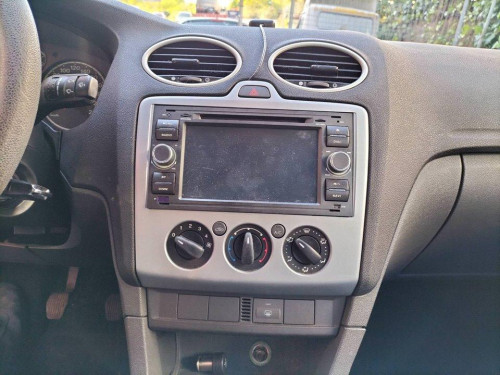  FORD FOCUS BERLINA (CAP) 