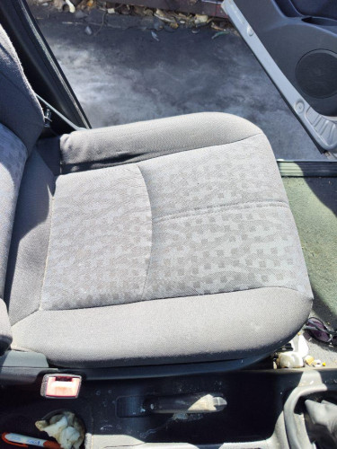 ASIENTO DELANTERO IZQUIERDO Mercedes-Benz VANEO (BM 414) COMPACT VAN 