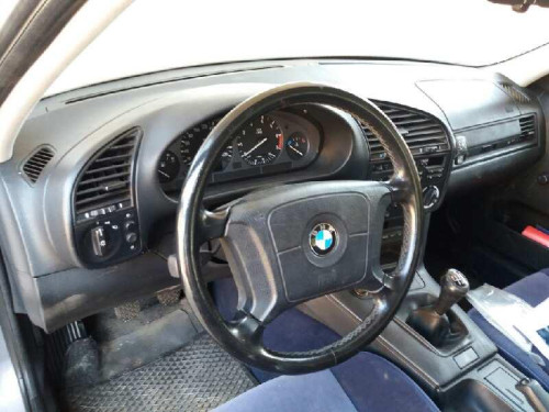  BMW SERIE 3 BERLINA (E36) 