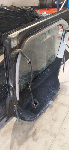 PORTON TRASERO Opel INSIGNIA BERLINA 