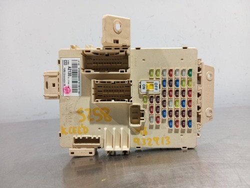 CAJA RELES / FUSIBLES, KIA, CEED (JD)