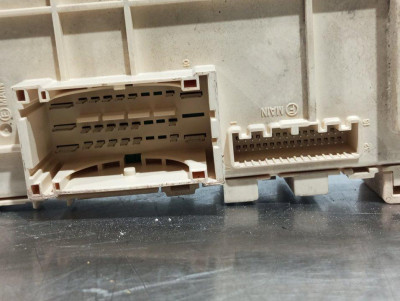 CAJA RELES / FUSIBLES, KIA, CEED (JD)