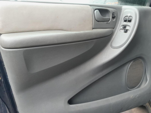 CHRYSLER VOYAGER (RG) — автомобиль-донор на запчасти 