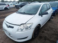TOYOTA AURIS (E15)