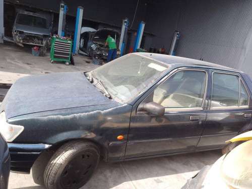 FORD FIESTA BERL./COURIER — vehículo donante para recambios 