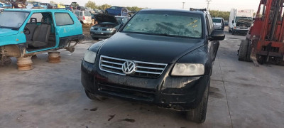VOLKSWAGEN TOUAREG (7LA)