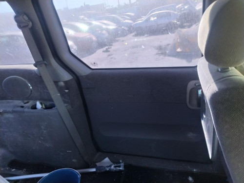  CERRADURA PUERTA TRASERA IZQUIERDA KIA CARNIVAL II (FL) 