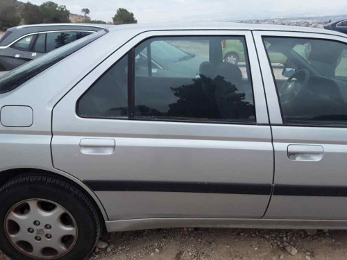 PUERTA TRASERA DERECHA PEUGEOT 605 