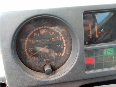 MITSUBISHI MONTERO (L040)