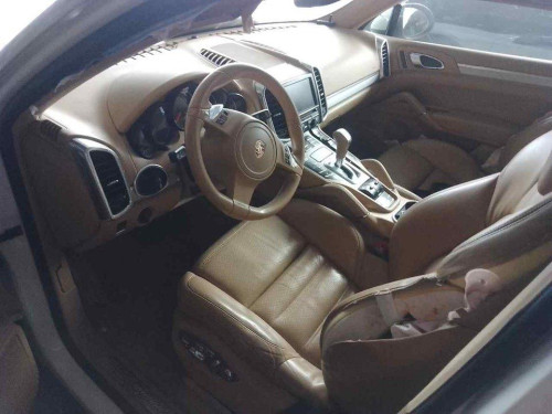PORSCHE CAYENNE (TIPO 92A) — vehículo donante para recambios 
