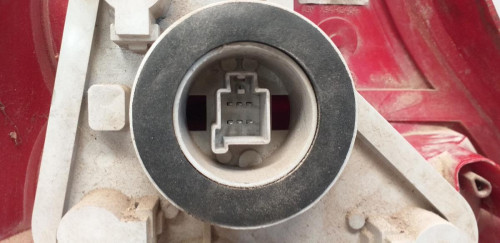  PILOTO TRASERO DERECHO Ford FOCUS BERLINA (CAK) 