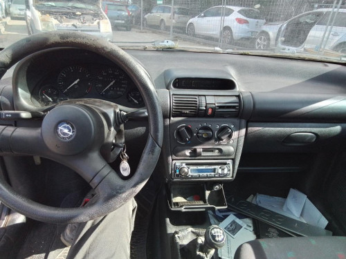  OPEL CORSA B 