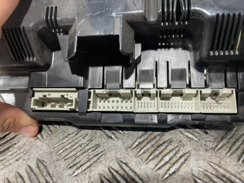 MANDO CALEFACCION / AIRE ACONDICIONADO 