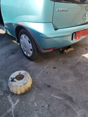 PARAGOLPES TRASERO OPEL CORSA C 