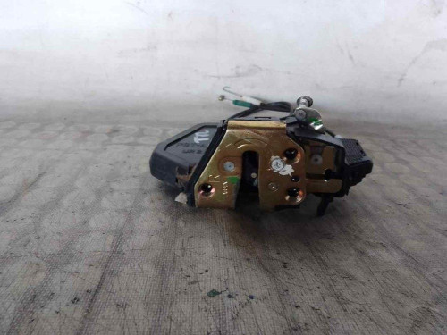 CERRADURA PUERTA TRASERA DERECHA TOYOTA COROLLA (E12) 
