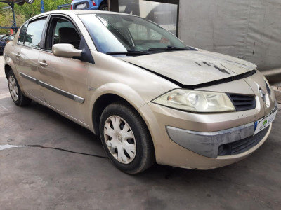 RENAULT MEGANE II CLASSIC BERLINA