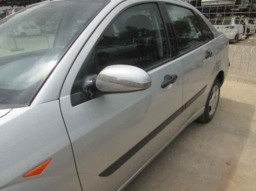  FORD FOCUS BERLINA (CAK) 