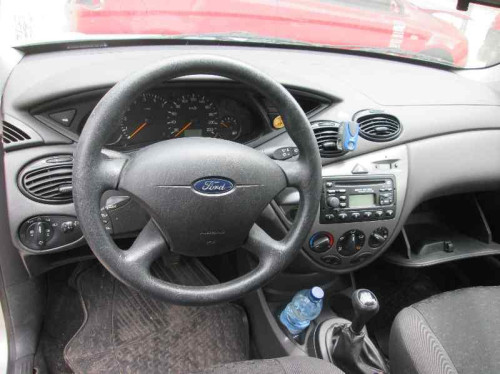  FORD FOCUS BERLINA (CAK) 