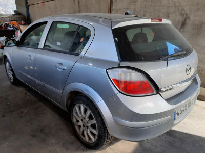 OPEL ASTRA H BERLINA