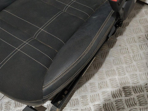  ASIENTO DELANTERO DERECHO MERCEDES-BENZ CLASE A (BM 176) 