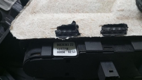 MANDO ELEVALUNAS DELANTERO IZQUIERDO Citroen C4 PICASSO 