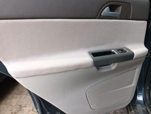 VOLVO S40 BERLINA — vehículo donante para recambios 