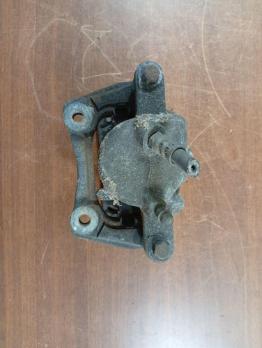 PINZA DE FRENO DELANTERA DERECHA Renault CLIO III 