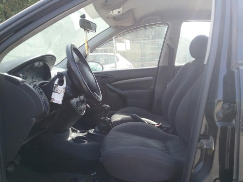 FORD FOCUS BERLINA (CAK) 