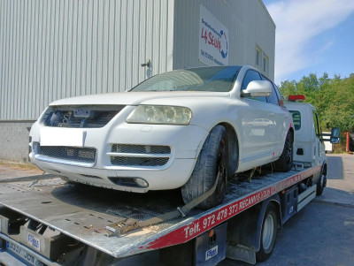 VOLKSWAGEN TOUAREG (7LA)