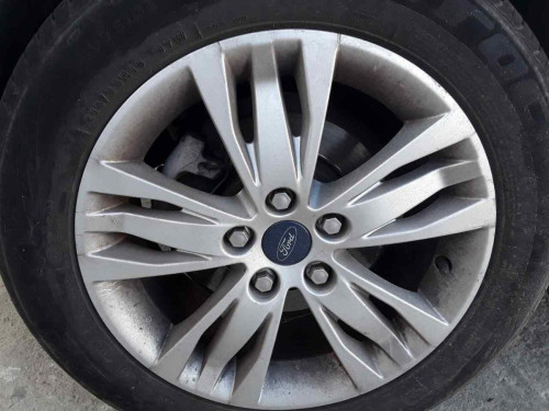 LLANTA Ford FOCUS SPORTBREAK (CB8) 