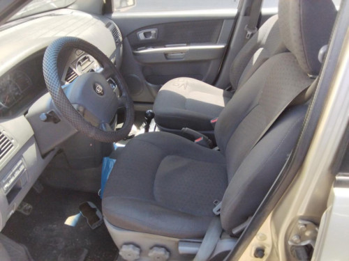  KIA CARENS (RS) 