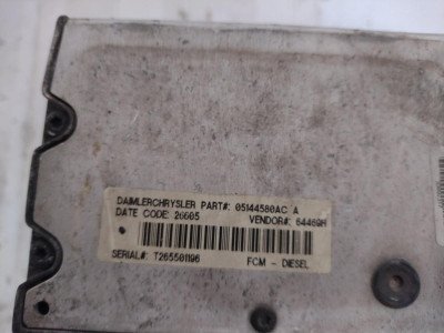 CAJA RELES / FUSIBLES, Chrysler, VOYAGER (RG)