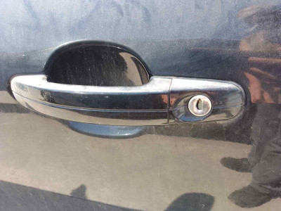 MANETA EXTERIOR DELANTERA IZQUIERDA