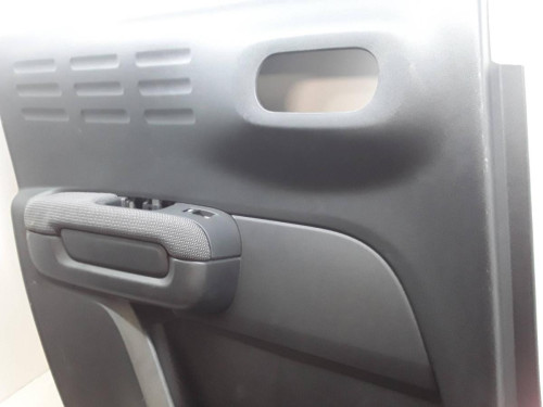 GUARNECIDO PUERTA TRASERA IZQUIERDA Citroen C3 AIRCROSS 
