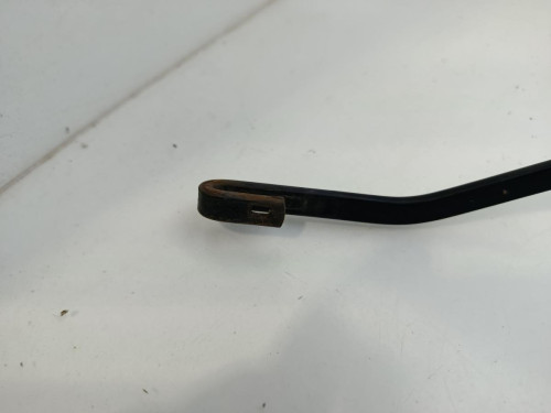 BRAZO LIMPIA DELANTERO DERECHO Chevrolet CRUZE 