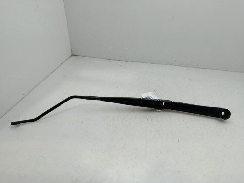 BRAZO LIMPIA DELANTERO DERECHO Chevrolet CRUZE 