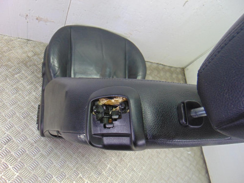 JUEGO ASIENTOS COMPLETO de segunda mano