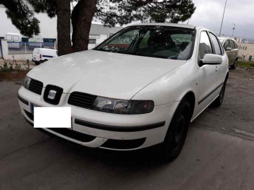 SEAT LEON (1M1) — vehículo donante para recambios 