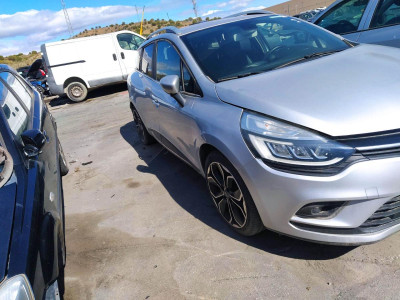 RENAULT CLIO IV GRANDTOUR