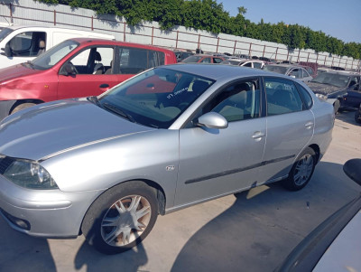 SEAT CORDOBA BERLINA (6L2)